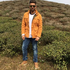 Karan Kundra roadies winter jacket