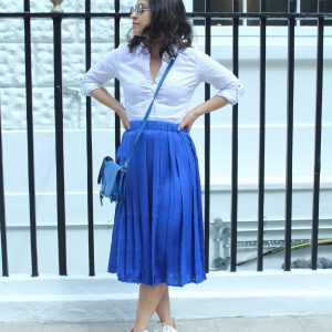 Midi skirt bright blue Mango