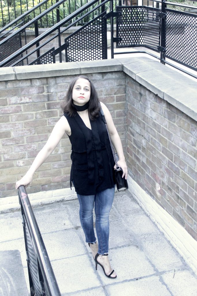 New choker black top and jeans