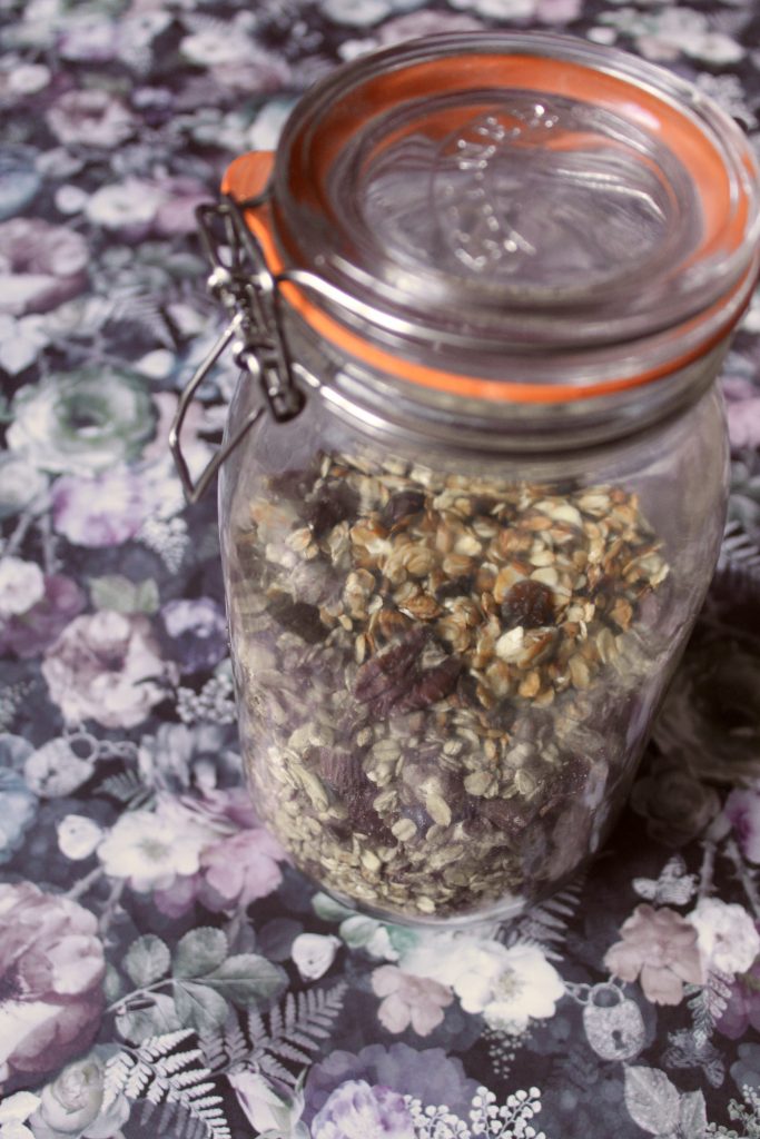 Making granola Kilner jars